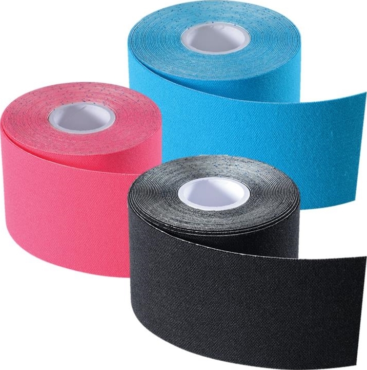 Drei Rollen elastisches Kinesiologie-Tape in den Farben Blau, Pink und Schwarz