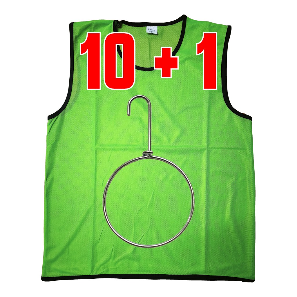 Grünes Leibchen mit rotem 10+1-Text und einem Metallring in der Mitte, ideal für Sport und Training