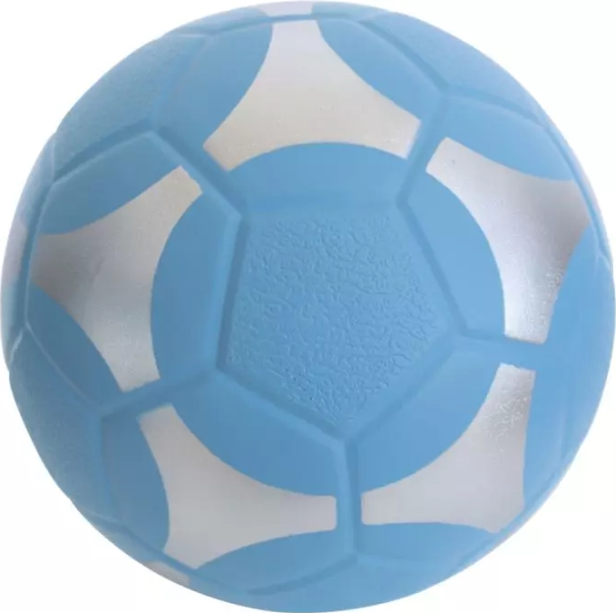 Ein blauer Fußball mit weißem, geometrischem Muster